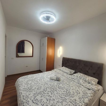 Ferienwohnung Golden Stars Arad Exterior foto