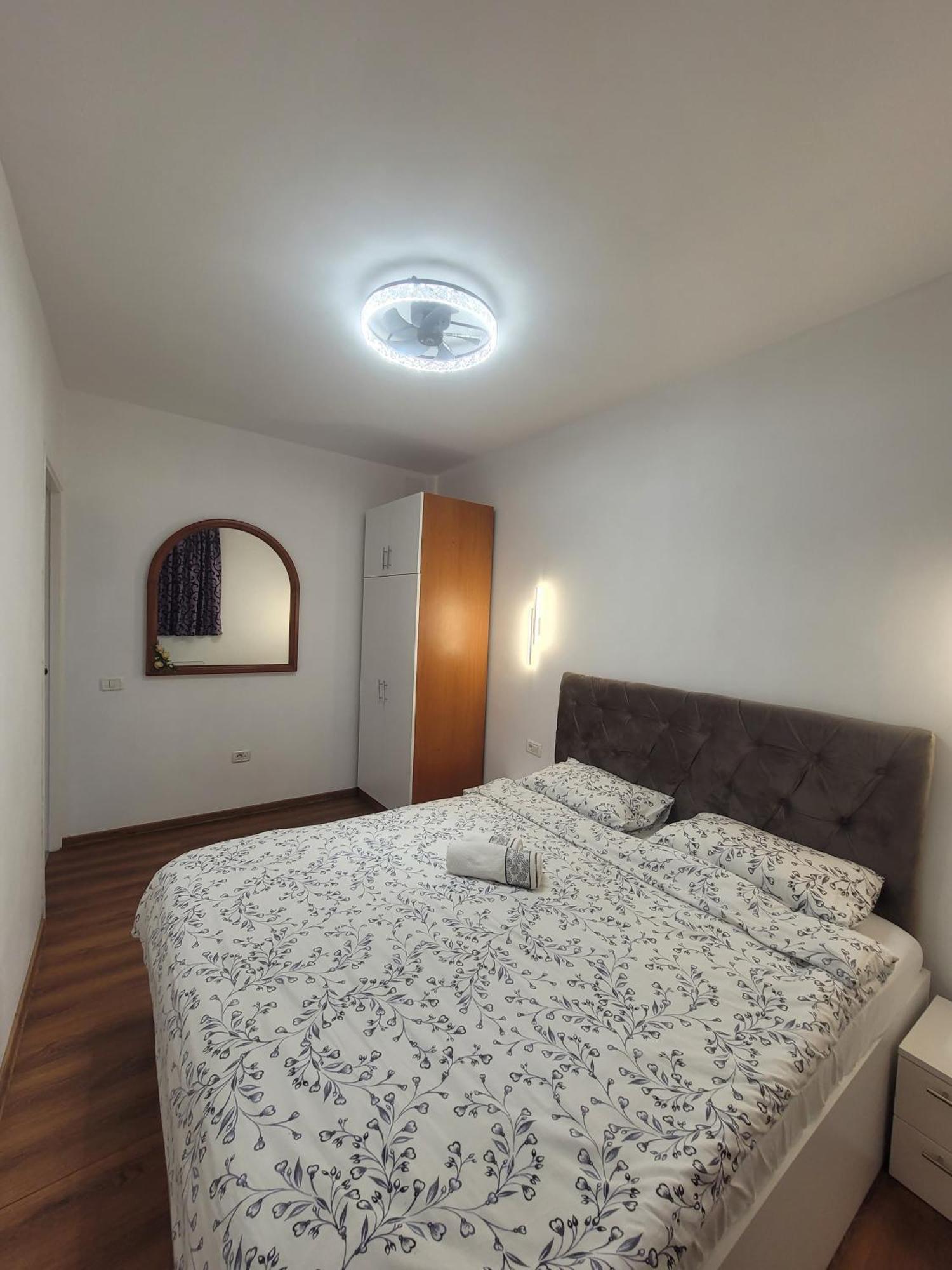 Ferienwohnung Golden Stars Arad Exterior foto