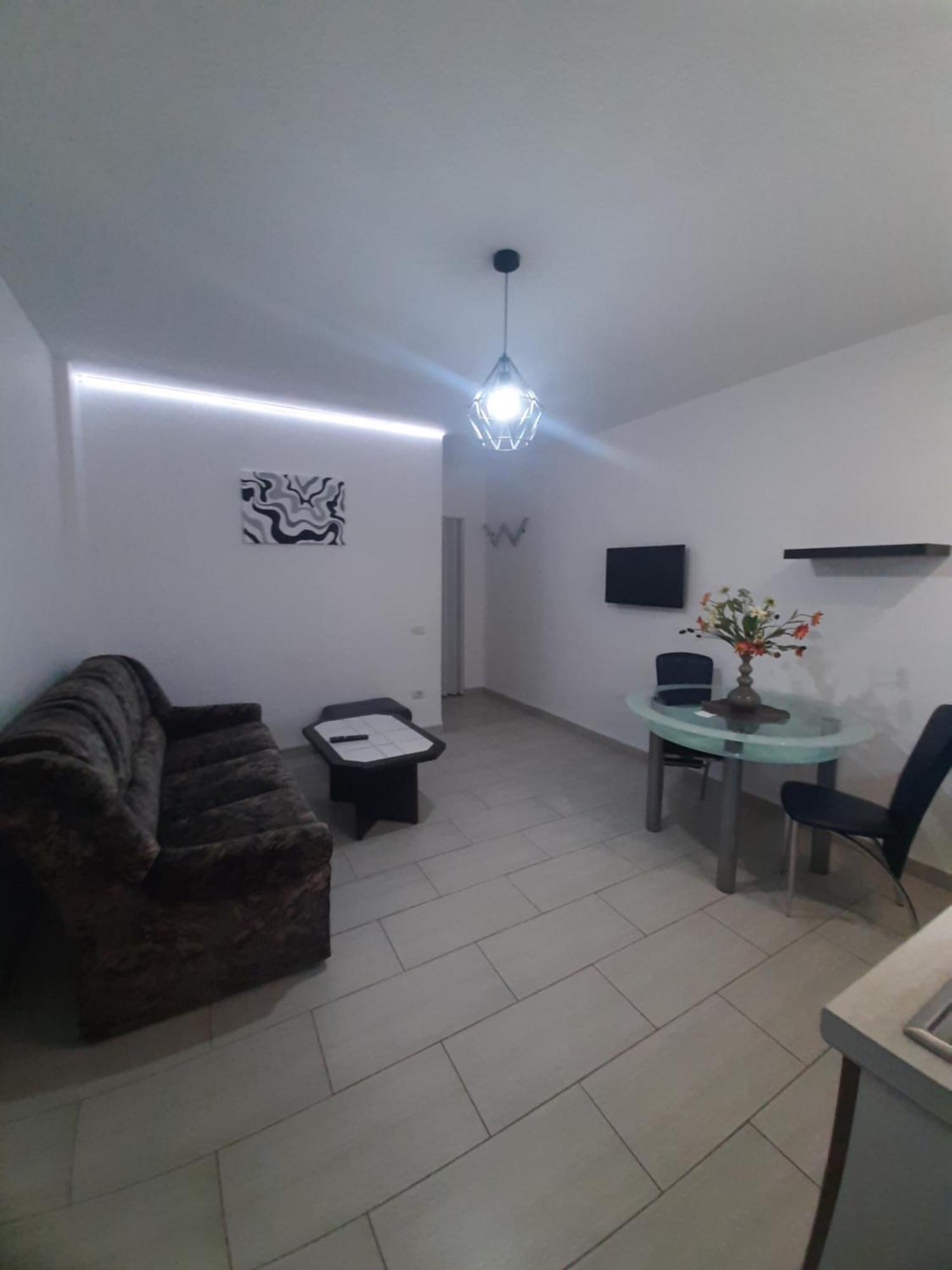 Ferienwohnung Golden Stars Arad Exterior foto