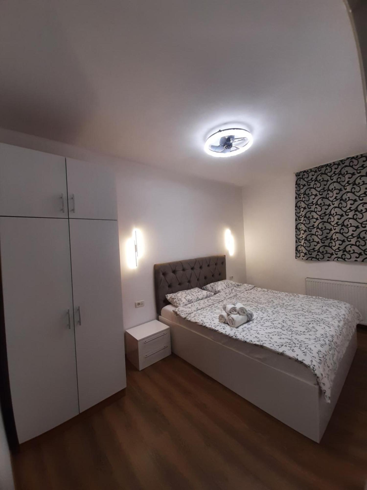 Ferienwohnung Golden Stars Arad Exterior foto